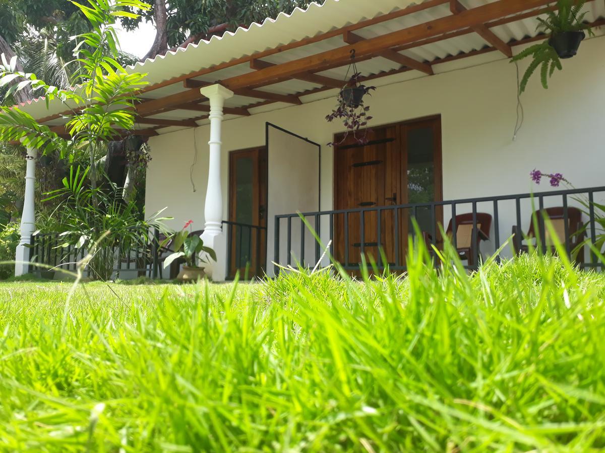 Akila Holiday Resort Habarana Exterior photo